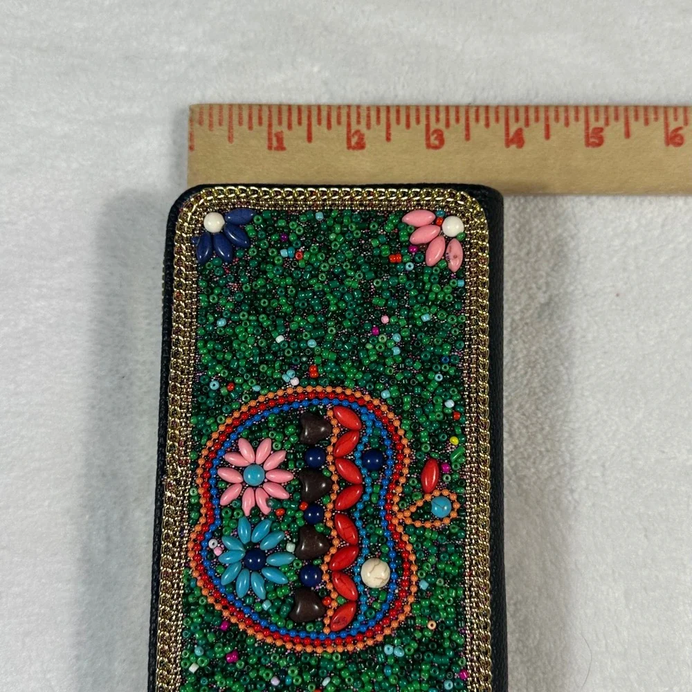 Josslyn Company Sead Bead Apple Zip Around Wallet NWOT Women OS Green Boho